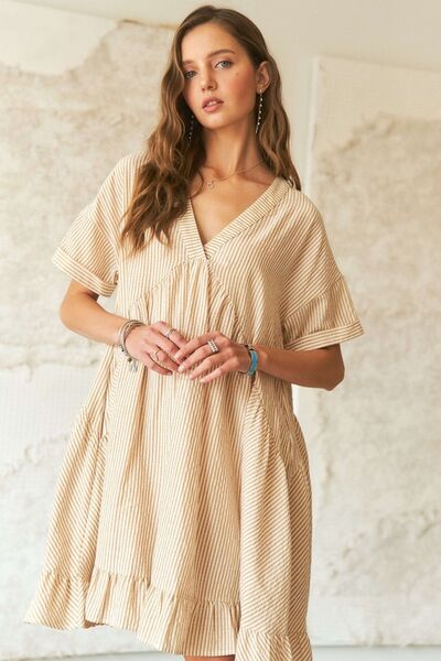 Robe Babydoll à Rayures Col V et Ourlet Volanté ADORA
