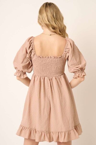 Robe courte demi-manches froncée à volants Mittoshop