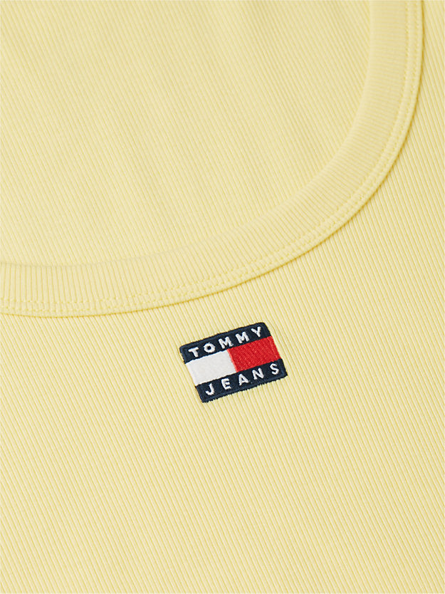 Badge Scoop Neck Slim T-Shirt