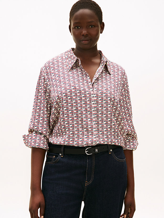 Curve Regular Fit Concealed Placket Twill Shirt