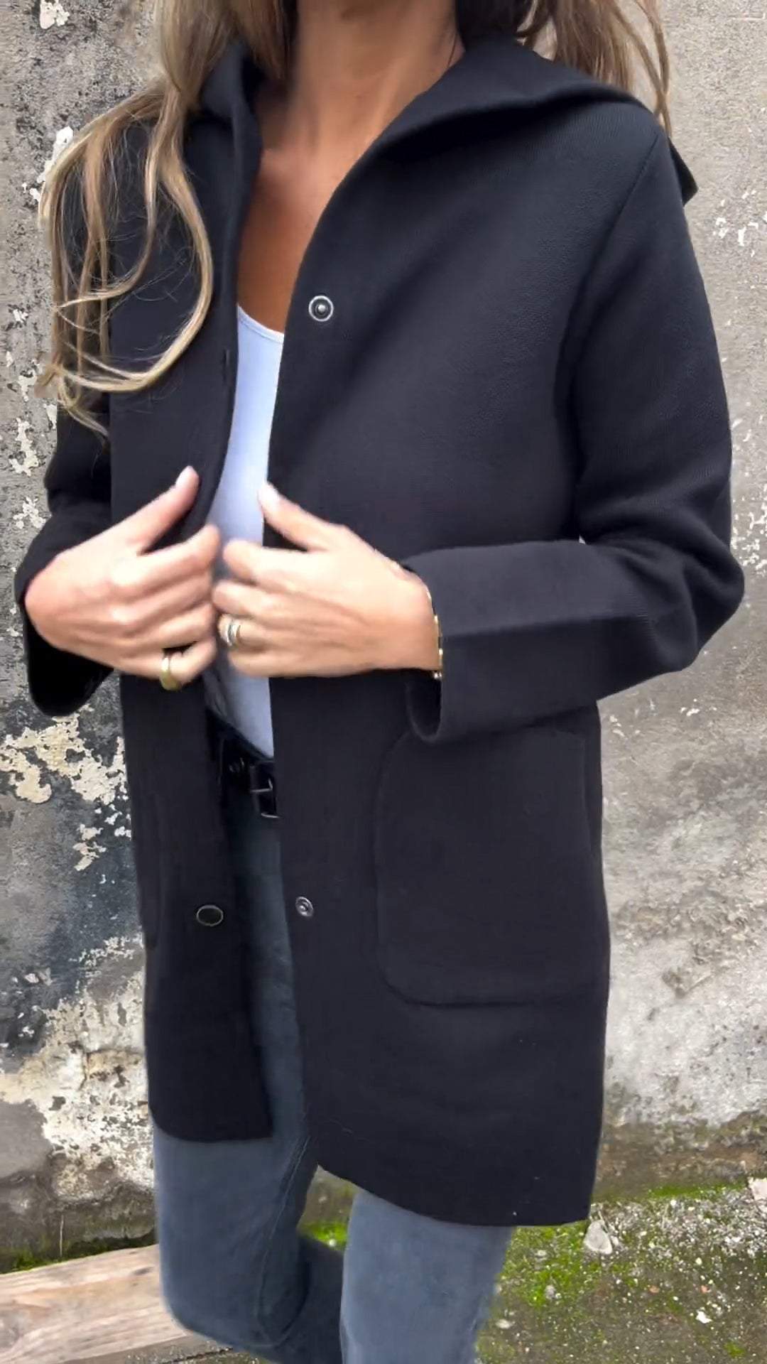 SOLDES EXCEPTIONNELLES 🔥 Veste décontractée femme à capuche, manches longues et boutonnage latéral