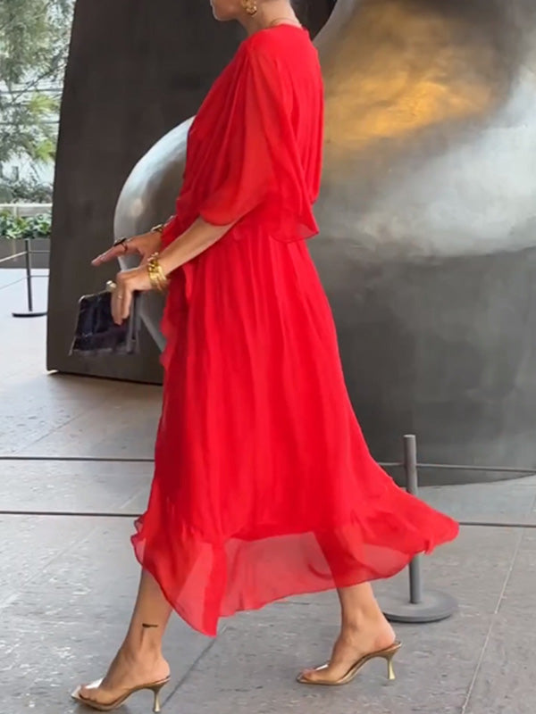 Robe en mousseline de soie élégante et stylée avec col en V