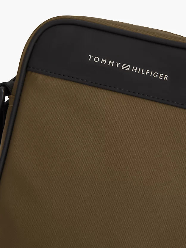 Metal Logo Crossbody Reporter Bag