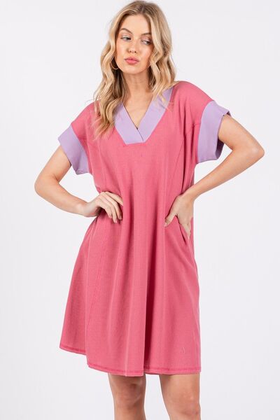 Robe Femme Col V Manches Courtes Bordure Contrastante