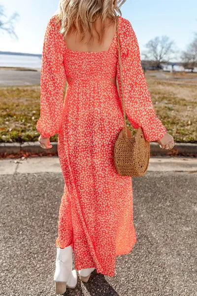Robe midi imprimée à manches longues et col en V