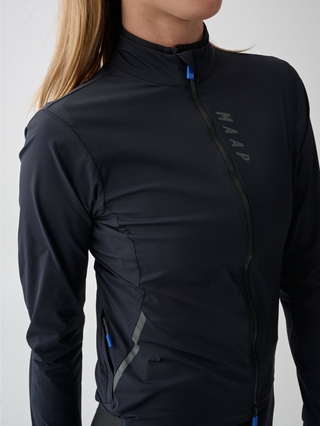 Women's Team Flow Jacket - Jet Black