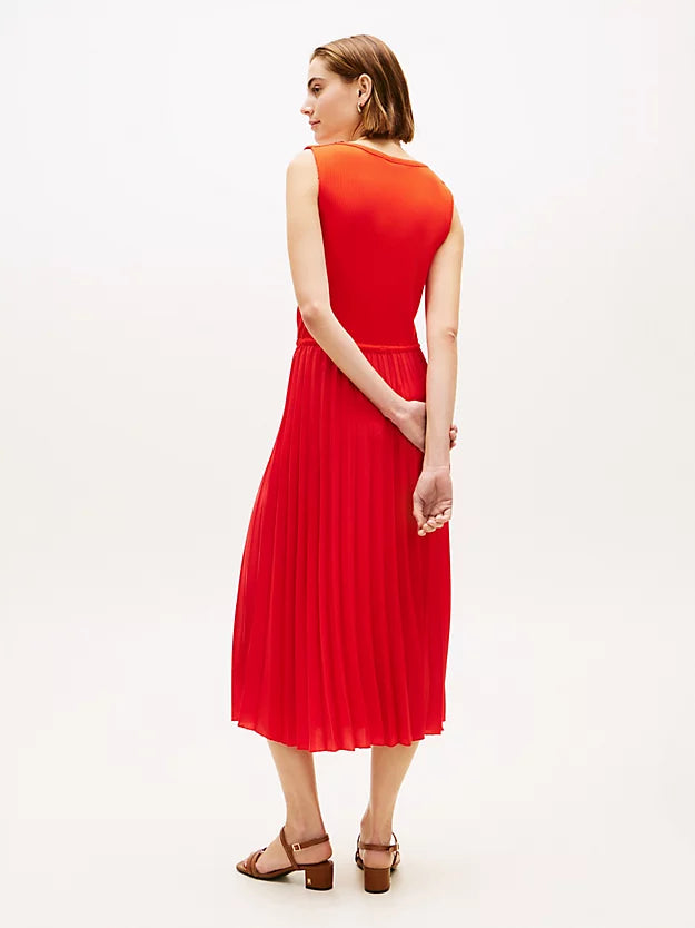 Pleated Sleeveless Slim Midi Dress