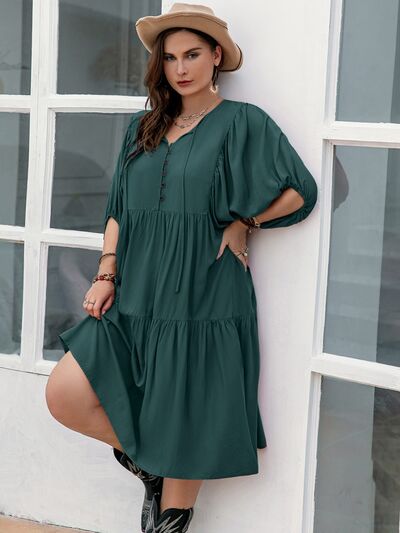 Robe midi grande taille à col lavallière et manches ballon