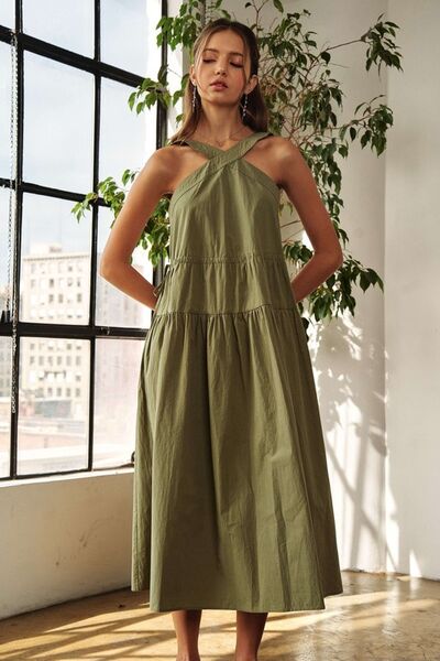 Robe midi ADORA à bretelles croisées larges et cordon de serrage