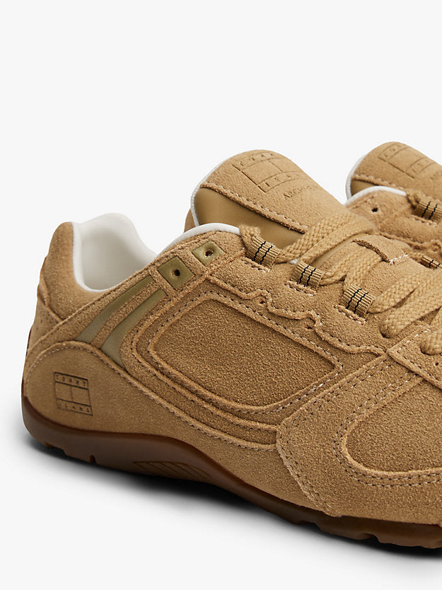 Archive Runner Suede Cleat Low Profile Trainers