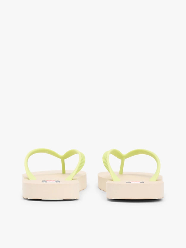 Fine Cleat Embossed Logo Flip-Flops