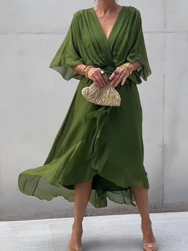Robe en mousseline de soie élégante et stylée avec col en V